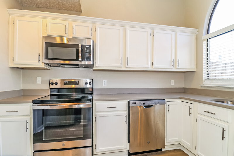 2,195/Mo, 1221 Settlers Way Lewisville, TX 75067 Kitchen View