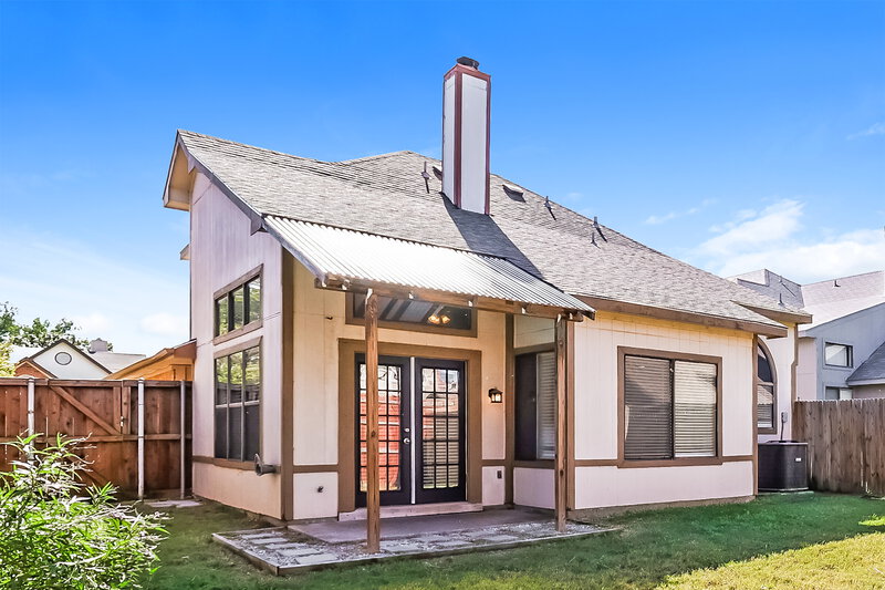 2,195/Mo, 1221 Settlers Way Lewisville, TX 75067 Rear View