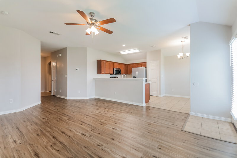 1,800/Mo, 713 Cedar Cove Dr Princeton, TX 75407 Living Room View 2