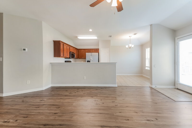 1,800/Mo, 713 Cedar Cove Dr Princeton, TX 75407 Dining Room View