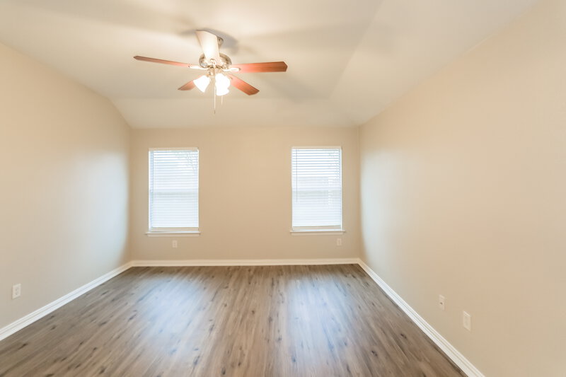 1,900/Mo, 713 Cedar Cove Dr Princeton, TX 75407 Main Bedroom View