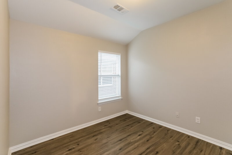 1,900/Mo, 713 Cedar Cove Dr Princeton, TX 75407 Bedroom View 2