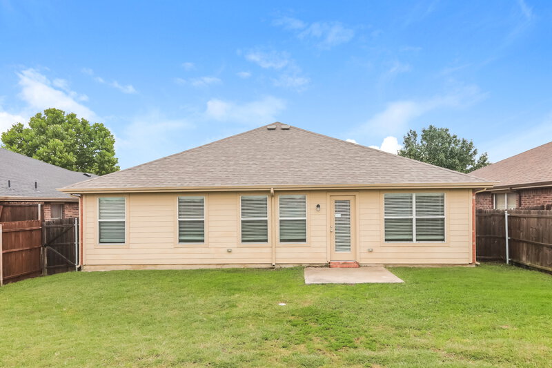 1,800/Mo, 713 Cedar Cove Dr Princeton, TX 75407 Rear View