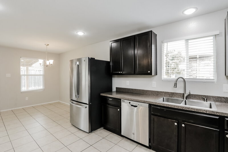 2,020/Mo, 102 Daisy Dr Fate, TX 75087 Kitchen View
