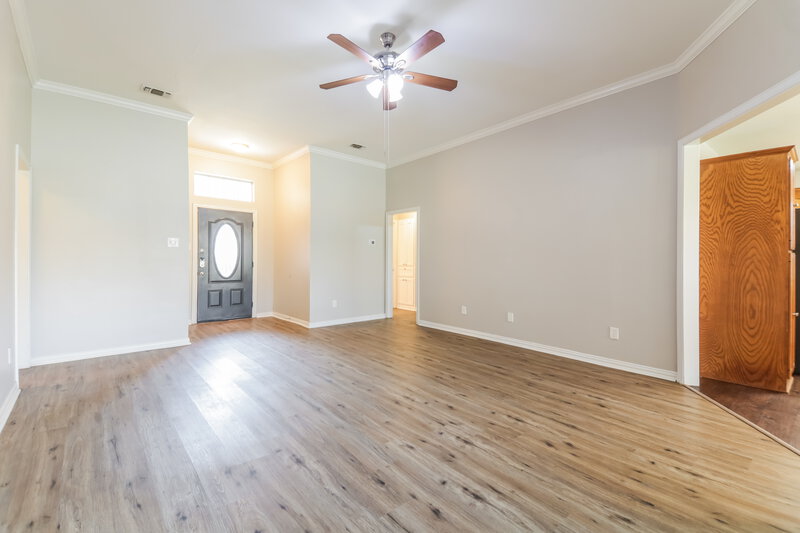 1,725/Mo, 211 Brookhaven Cir Royse City, TX 75189 Living Room View 2