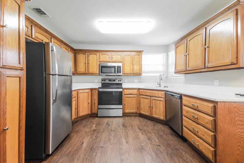 1,725/Mo, 211 Brookhaven Cir Royse City, TX 75189 Kitchen View