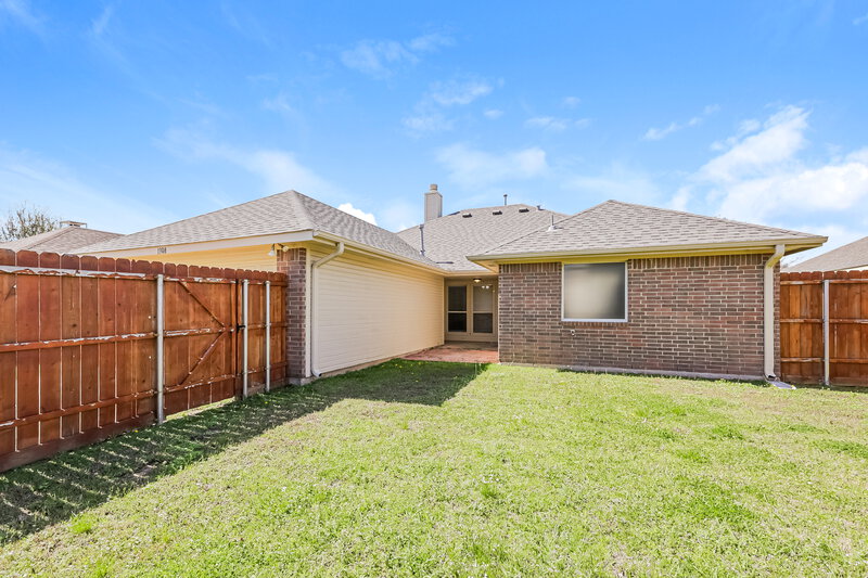 2,140/Mo, 1308 Doris Dr Mesquite, TX 75149 Rear View