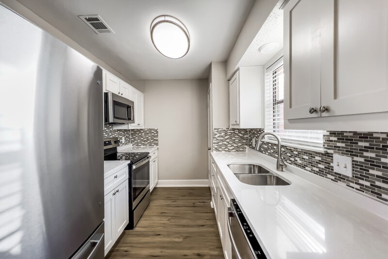 2,180/Mo, 401 Sheffield Dr Wylie, TX 75098 Kitchen View 2