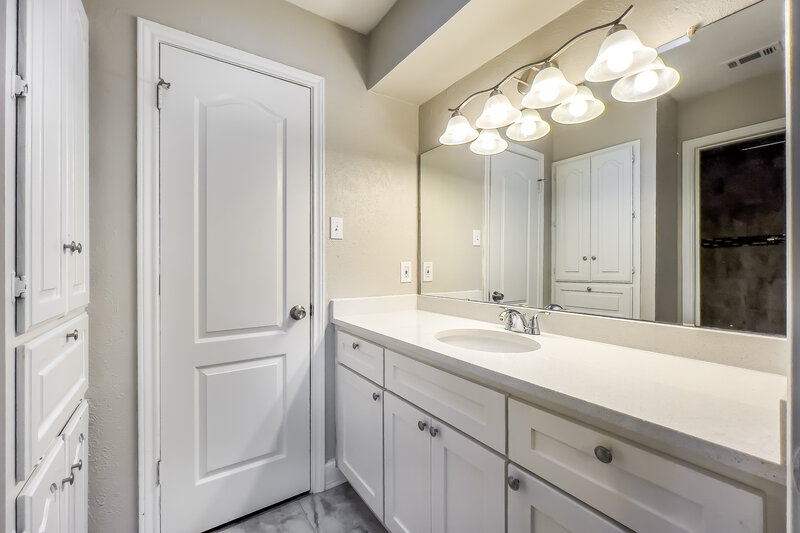 2,180/Mo, 401 Sheffield Dr Wylie, TX 75098 Bathroom View