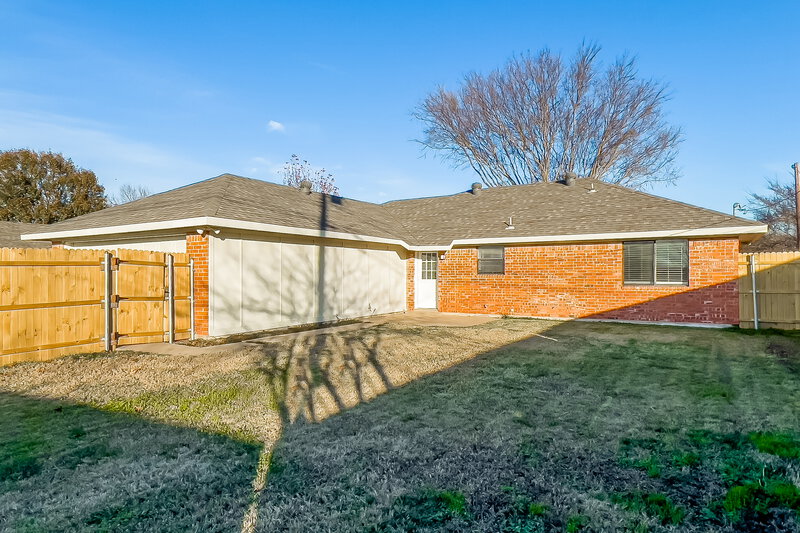 2,180/Mo, 401 Sheffield Dr Wylie, TX 75098 Rear View