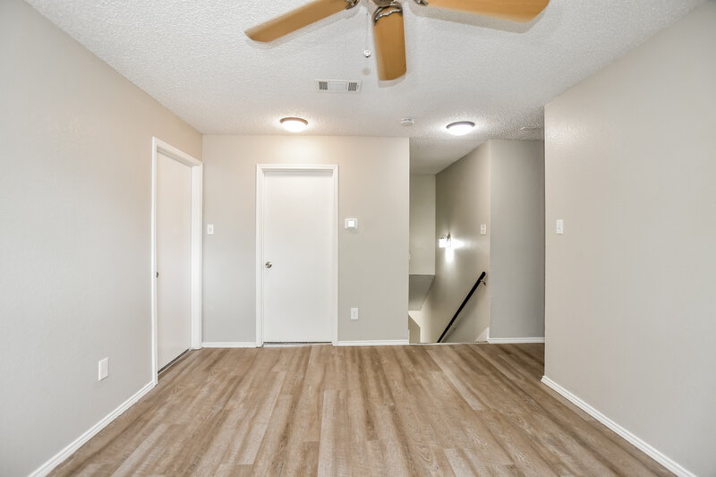 2,605/Mo, 1429 Stillmeadow Dr Mesquite, TX 75181 Loft View