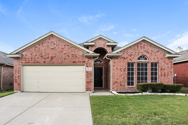 2,260/Mo, 10629 Fossil Hill Dr Fort Worth, TX 76131 External View