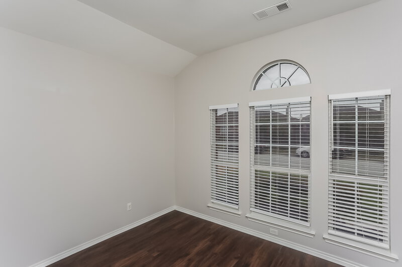 2,260/Mo, 10629 Fossil Hill Dr Fort Worth, TX 76131 Bedroom View 3