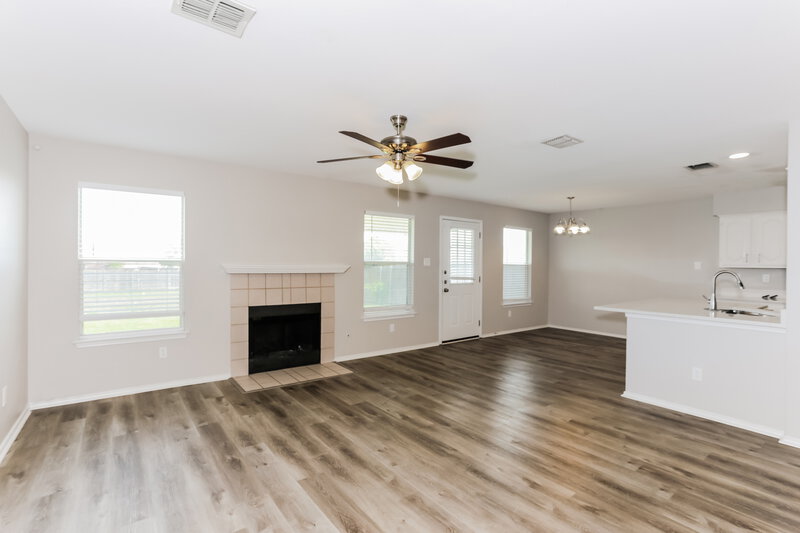 2,375/Mo, 950 Silver Streak Dr Saginaw, TX 76131 Misc View 3