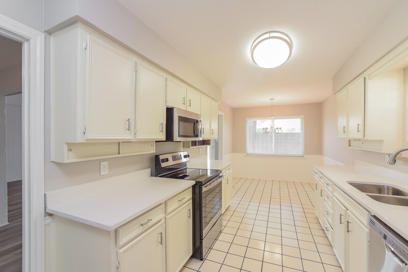 2,445/Mo, 1918 Aspen Dr Lewisville, TX 75077 Kitchen View 2