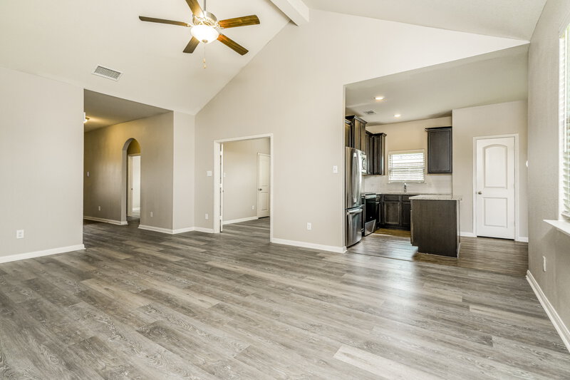 2,170/Mo, 1403 Park Trails Blvd Princeton, TX 75407 Living Room View 2