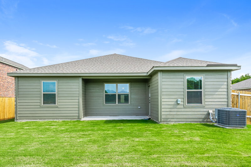 2,170/Mo, 1403 Park Trails Blvd Princeton, TX 75407 Rear View