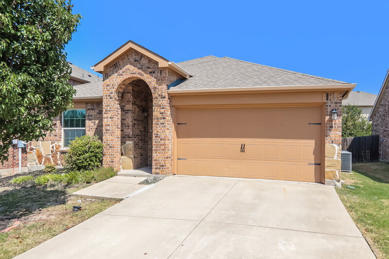 1,950/Mo, 1114 Nickel St Princeton, TX 75407 Front View