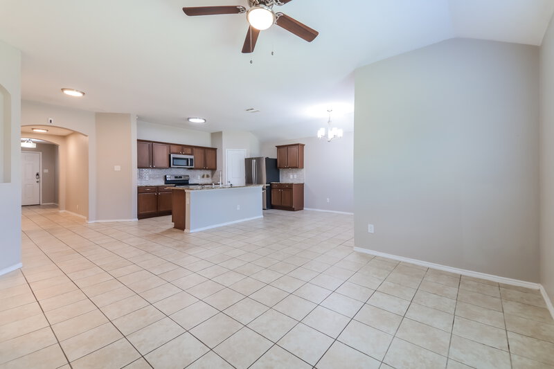 1,950/Mo, 1114 Nickel St Princeton, TX 75407 Living Room View 2