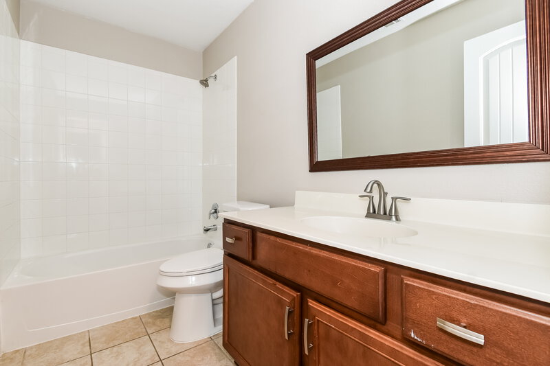 2,040/Mo, 1114 Nickel St Princeton, TX 75407 Bathroom View