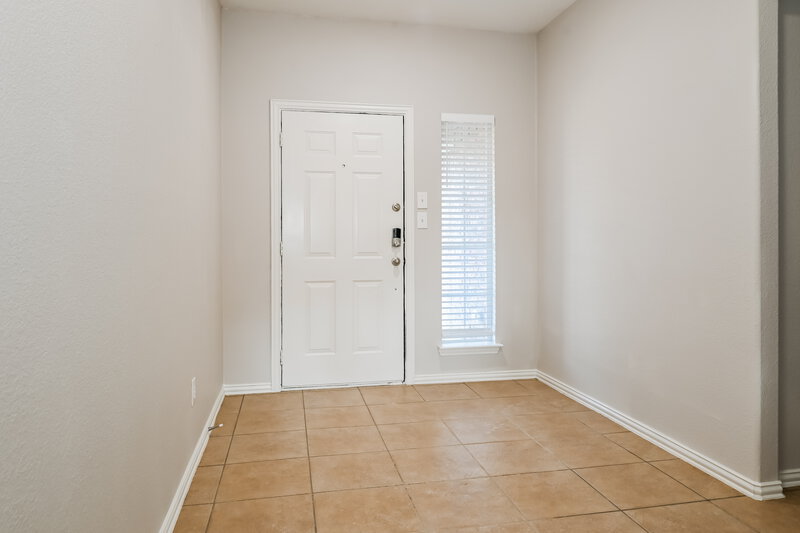 2,415/Mo, 219 Westcreek Dr Royse City, TX 75189 Foyer View