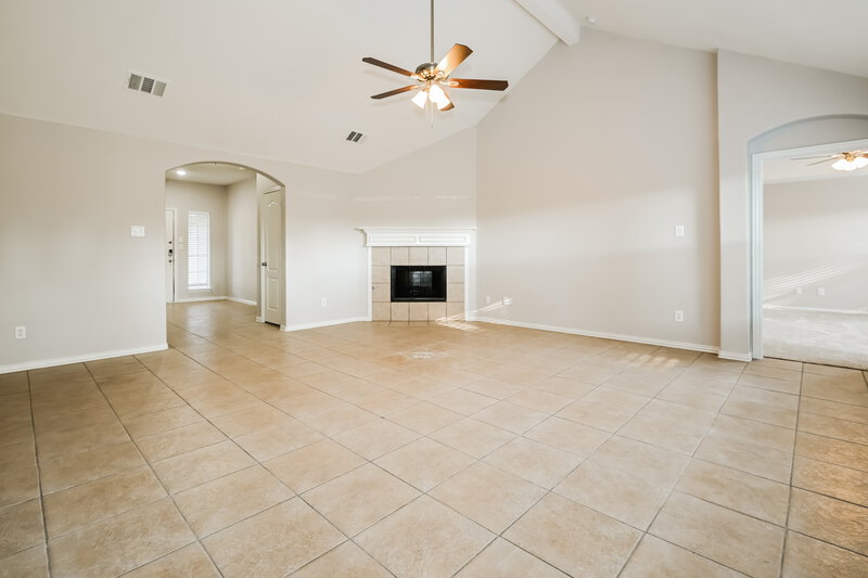 2,415/Mo, 219 Westcreek Dr Royse City, TX 75189 Living Room View