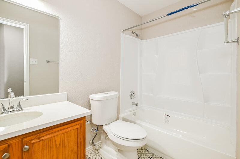 2,415/Mo, 219 Westcreek Dr Royse City, TX 75189 Bathroom View