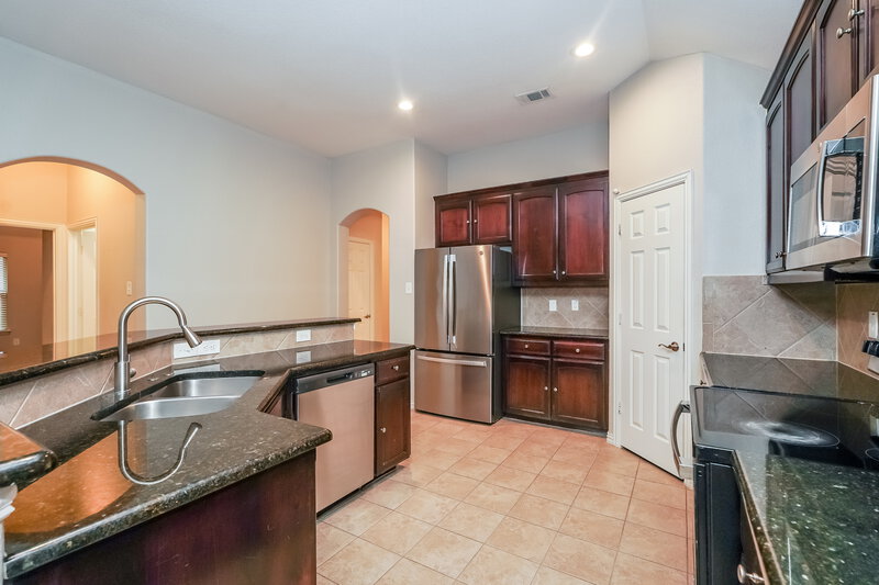 2,470/Mo, 7413 Errandale Dr Fort Worth, TX 76179 Kitchen View 2