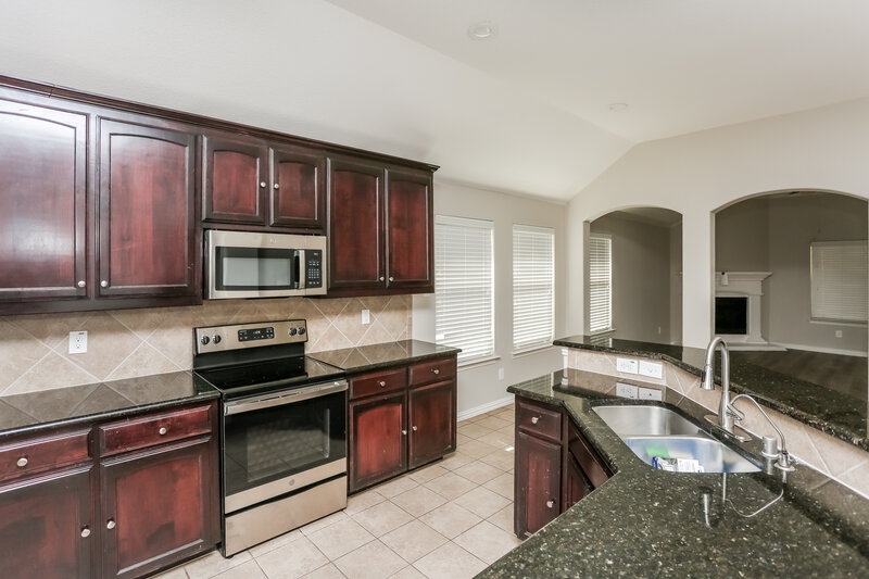 2,325/Mo, 7413 Errandale Dr Fort Worth, TX 76179 Kitchen View 2