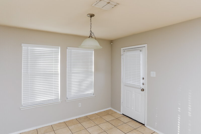 2,335/Mo, 745 Capricorn St Cedar Hill, TX 75104 Dining Room View
