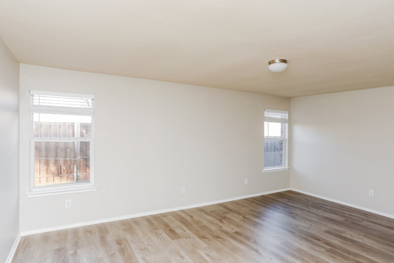 2,335/Mo, 745 Capricorn St Cedar Hill, TX 75104 Main Bedroom View
