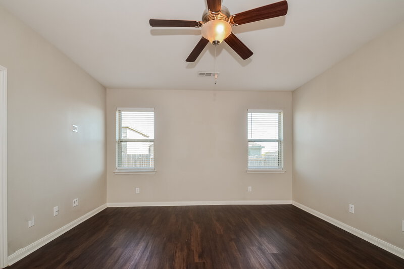 2,190/Mo, 4800 Beaver Creek Ave Denton, TX 76207 Main Bedroom View