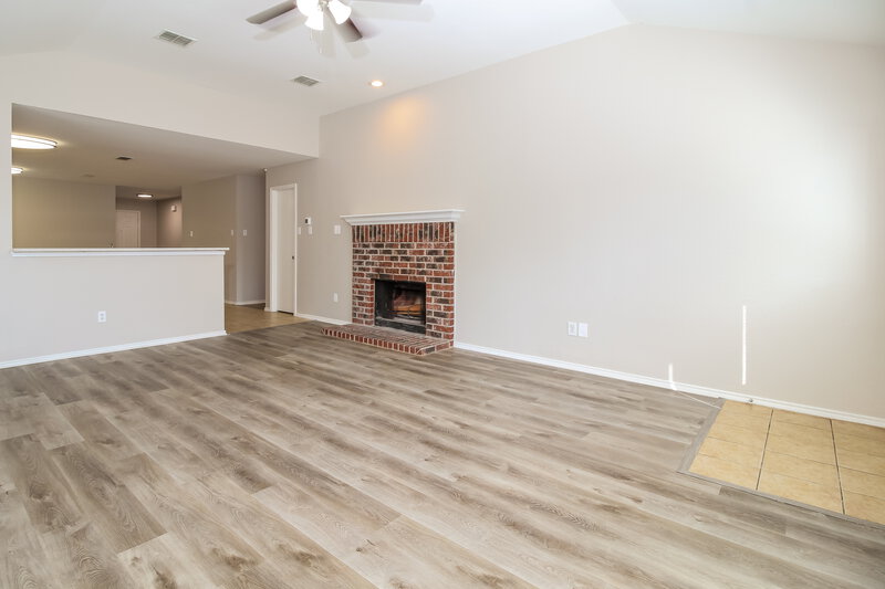 2,220/Mo, 9104 Chisholm Trl Cross Roads, TX 76227 Living Room View