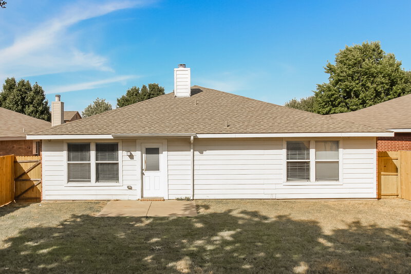 2,220/Mo, 9104 Chisholm Trl Cross Roads, TX 76227 Rear View