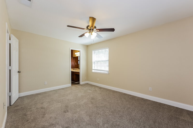 1,805/Mo, 901 Springhill Dr Burleson, TX 76028 Main Bedroom View