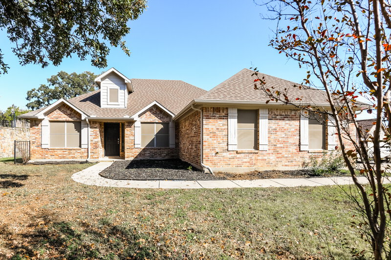 2,440/Mo, 1005 Red Cedar Way Burleson, TX 76028 External View
