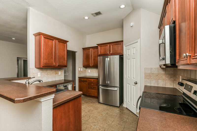 2,440/Mo, 1005 Red Cedar Way Burleson, TX 76028 Kitchen View