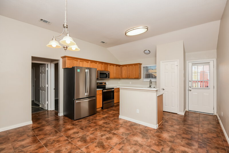 2,320/Mo, 6608 Maryannes Ct Fort Worth, TX 76135 Kitchen View 2