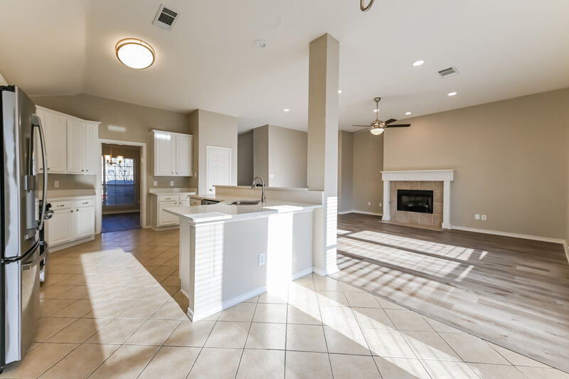 2,905/Mo, 6336 Canyon Lake Dr Dallas, TX 75249 Breakfast Nook View