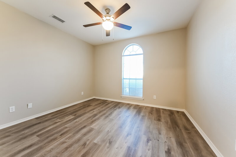 2,905/Mo, 6336 Canyon Lake Dr Dallas, TX 75249 Bedroom View