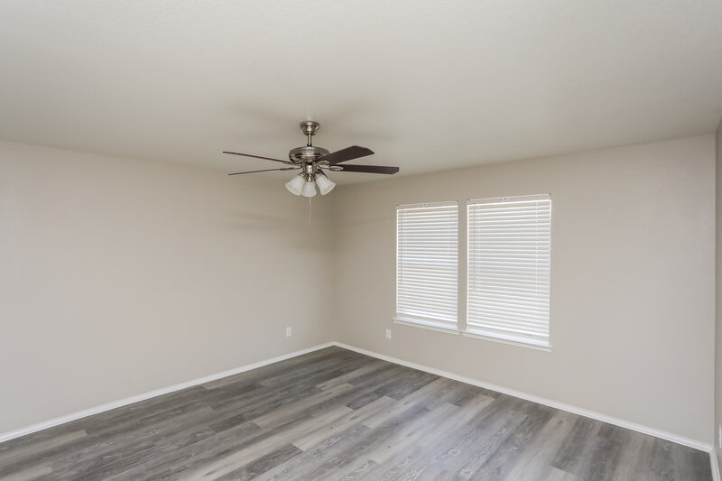 2,300/Mo, 824 Newberry Trl Fort Worth, TX 76120 Main Bedroom View 2