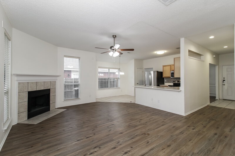 2,265/Mo, 4629 Quarry Cir Fort Worth, TX 76244 Living Room View 2