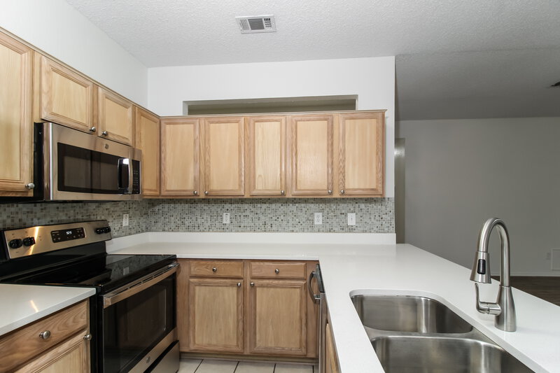 2,265/Mo, 4629 Quarry Cir Fort Worth, TX 76244 Kitchen View