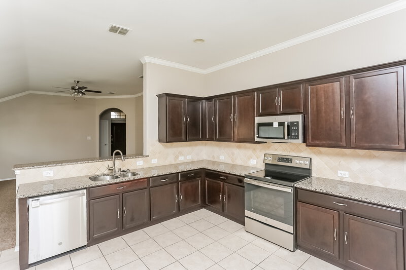 2,260/Mo, 14409 Mainstay Way Haslet, TX 76052 Kitchen View