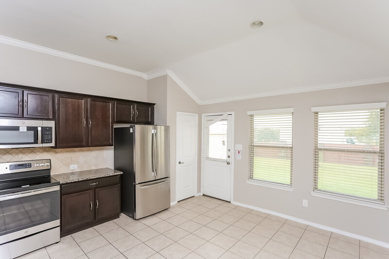 2,260/Mo, 14409 Mainstay Way Haslet, TX 76052 Kitchen View 2
