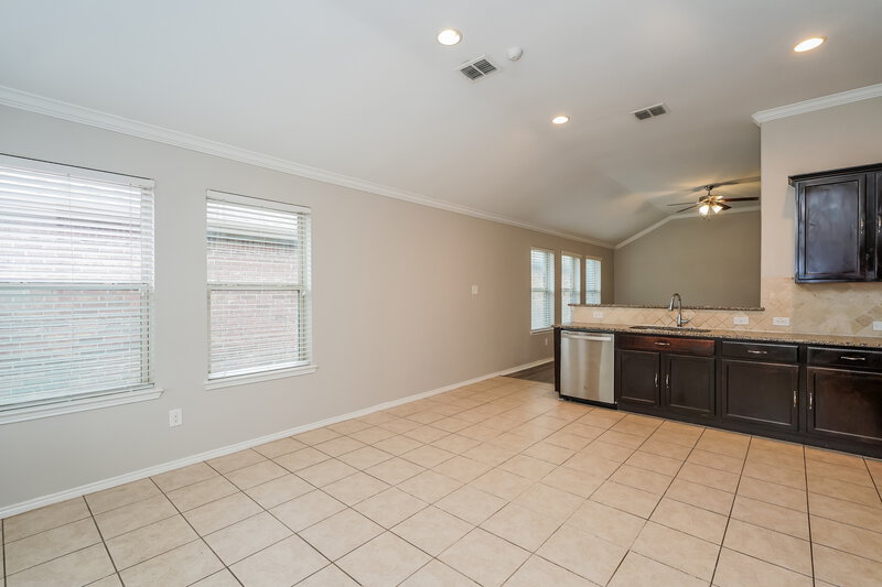 2,260/Mo, 14409 Mainstay Way Haslet, TX 76052 Dining Room View
