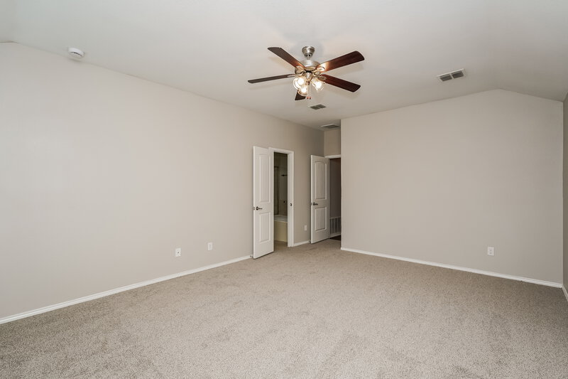 2,260/Mo, 14409 Mainstay Way Haslet, TX 76052 Main Bedroom View 2