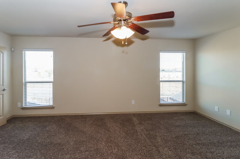 2,840/Mo, 1016 Sunderland Ln Fort Worth, TX 76134 Main Bedroom View