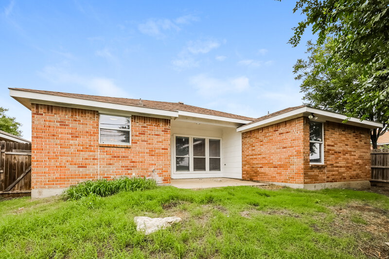 2,340/Mo, 10237 Dallam Ln Fort Worth, TX 76108 Rear View