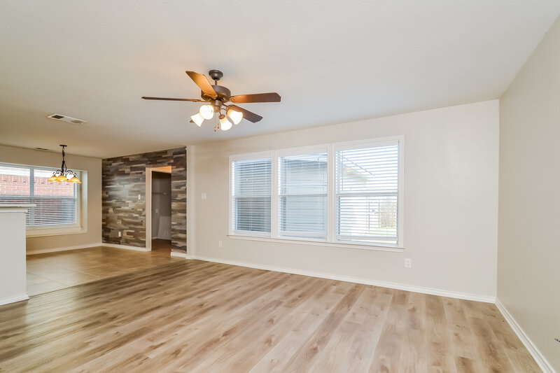 3,270/Mo, 8817 Wayne St Cross Roads, TX 76227 Living Room View 2
